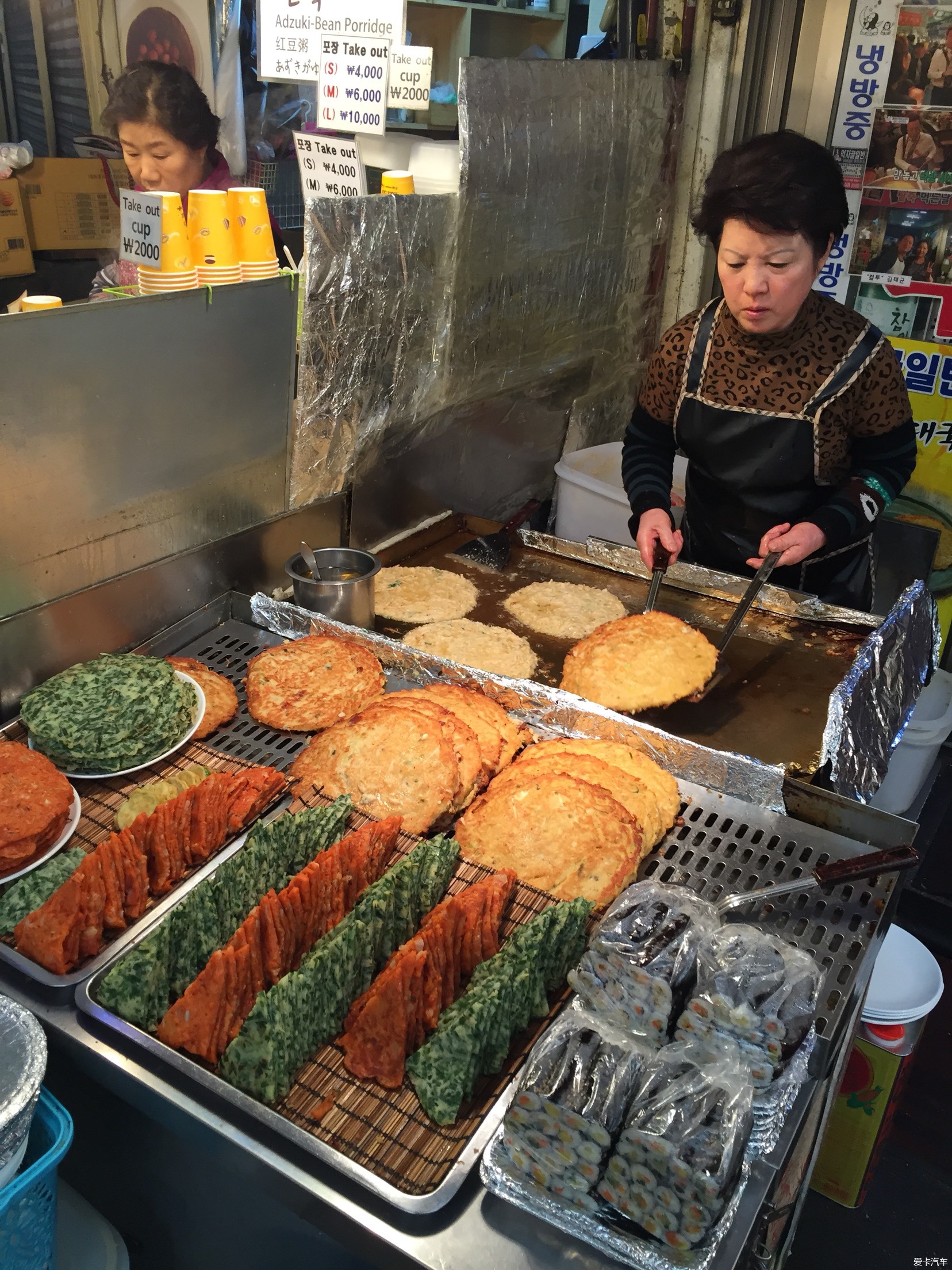 韩国街头小吃新潮流，创意美食探索之旅